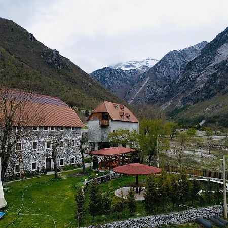 Hotel Bjeshkeza Bujtina Nderlysaj Exterior foto